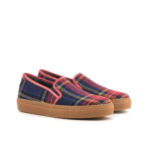 Slip on met cup zool en rood met blauwe tartan