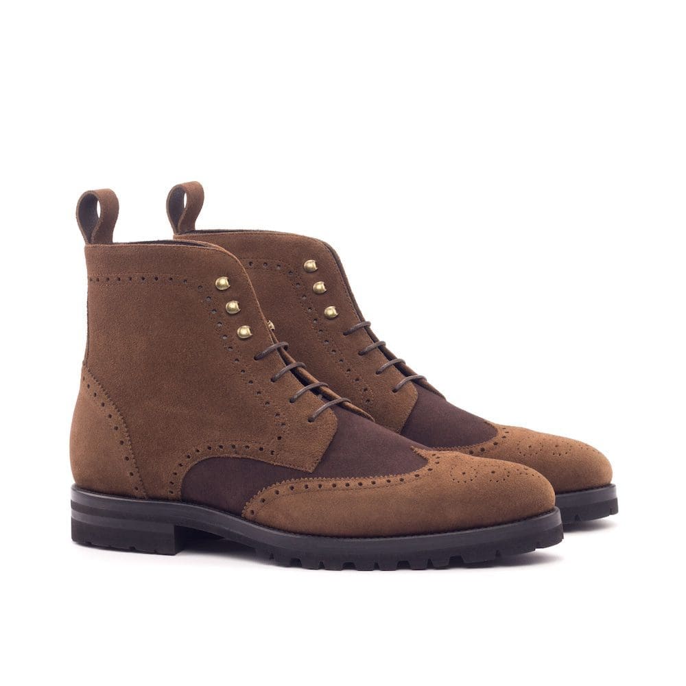 military boot in medium bruin suede